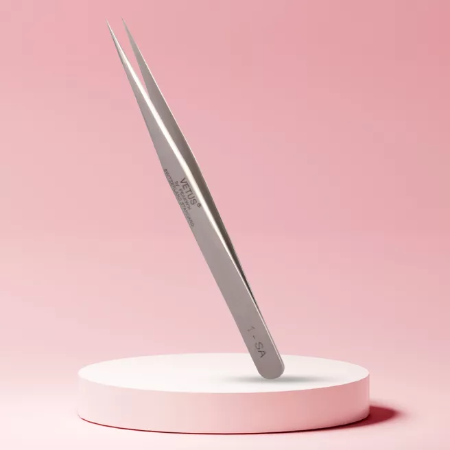 Long Lashes lash tweezers straight